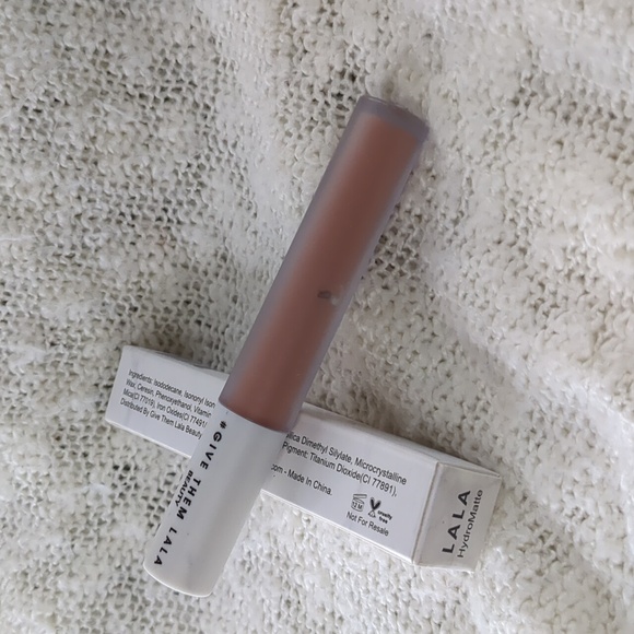 GIVE THEM LALA BEAUTY Matte Liquid Lipstick in Booty Call, 3.2g/0.11fl oz - Picture 12 of 14
